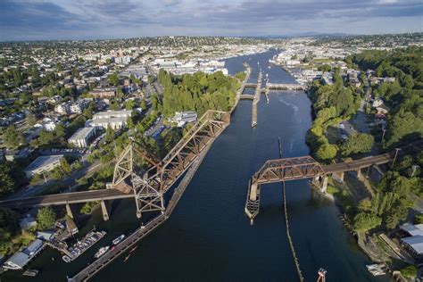 Ballard Locks | Pacific Northwest Yacht Charters