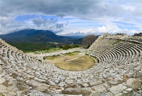 Segesta | Greek Temple, Archaeological Site & Sicily | Britannica