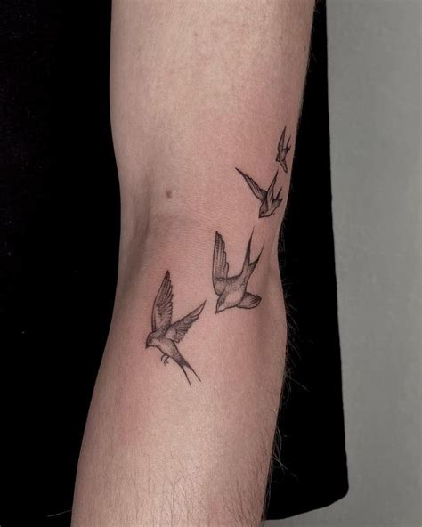 Swallow Birds Tattoo, Three Little Birds Tattoo, Birds Tattoo, 3 Little ...