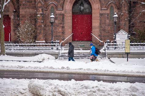 Massachusetts weather: Thousands of power outages reported amid ...