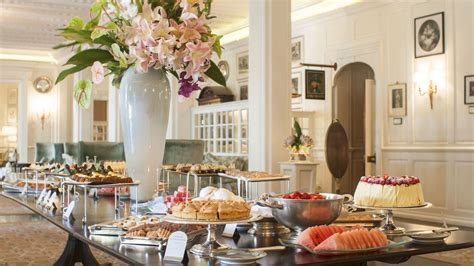 Afternoon High Tea at the Belmond Mount Nelson Hotel