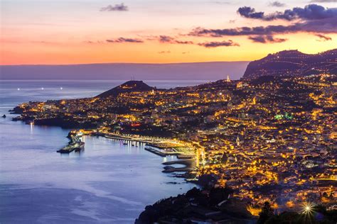 マデイラ島 フンシャルの夜景 ポルトガルの風景 | Beautiful Photo.net | 世界の絶景 美しい景色