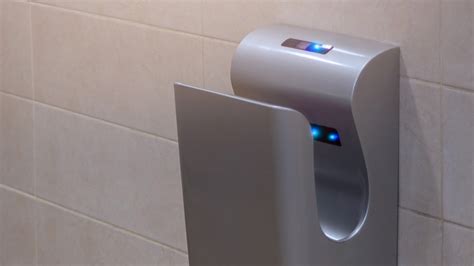 Jet hand dryers shouldn't be in hospital bathrooms, scientists say