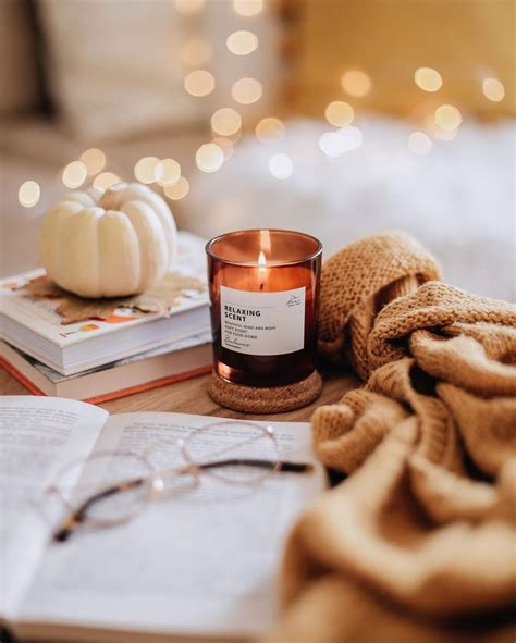 Pin by Hᥱᥲvᥱᥒᥣყ Qᥙᥱᥱᥒ on Otoño | Candles photography, Aesthetic candles ...