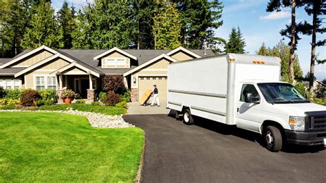 Understanding The Pricing For Rental Moving Vehicles