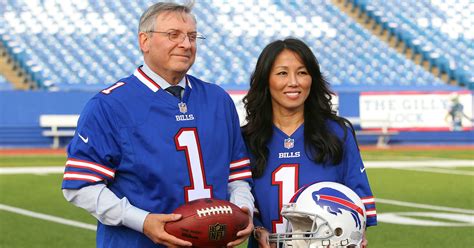 Pegulas introduced as new Bills owners