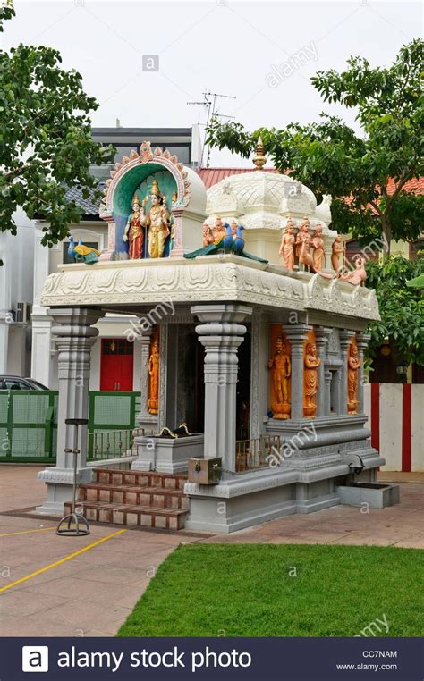 Download this stock image: Sri Senpaga Vinayagar Temple, Singapore ...