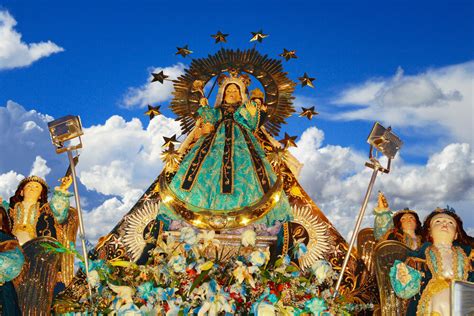 La fiesta de la Virgen de la Candelaria en Puno, Perú - Mi Viaje