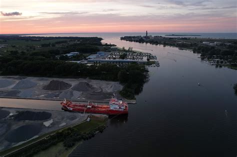 Saginaw River Images: Saginaw River Passage - July 11th