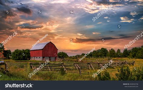 587,527 Barn Images, Stock Photos & Vectors | Shutterstock