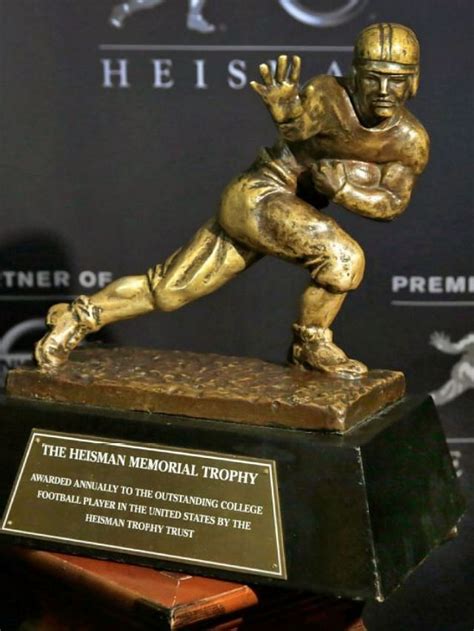 Who's the only player to win the Heisman Trophy twice? - Sportskeeda ...