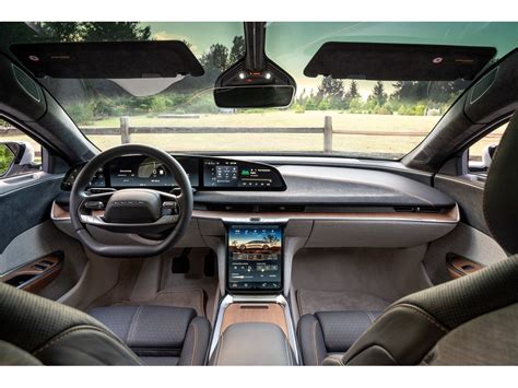 2023 Lucid Air: 87 Interior Photos | U.S. News