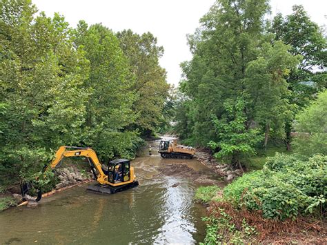 Erosion Control - Streambank Restoration - Growing Seasons Landscapes