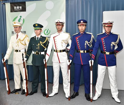 New JGSDF Ceremonial Dress Uniform [3872 x 3280] : uniformporn