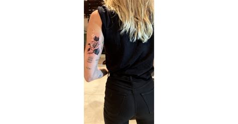 Miley Cyrus Debuts New Rose Tattoo | POPSUGAR Beauty Photo 4