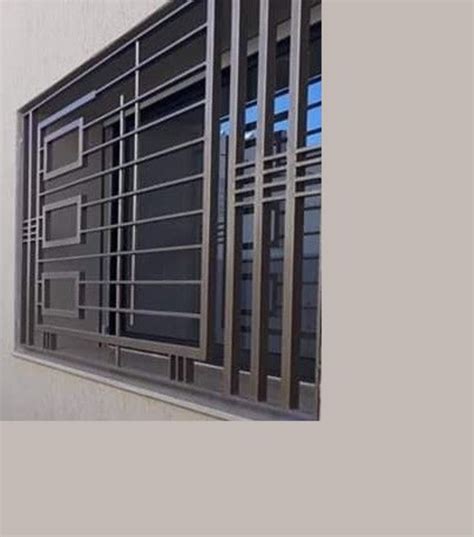 Exterior Black Modern Iron Window Grill For Apartment , Size 6 x 4 Feet ...