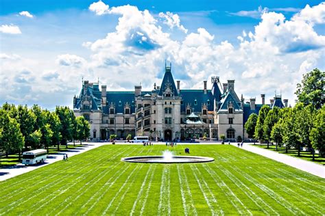 The Biltmore Estate – George Vanderbilt’s Mansion is the Largest ...