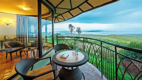 LAKE NAKURU SOPA LODGE | Oranjesafari