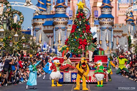 Disney World sees the return of daytime parades with 'Mickey's Once ...