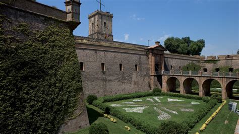 Château de Montjuïc - Visit Barcelona