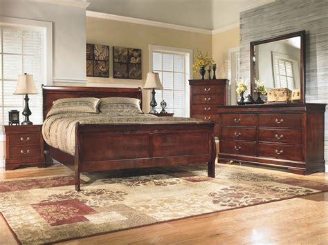 B376 Alisdair Dark Brown Bedroom Set Signature Design at Futonland