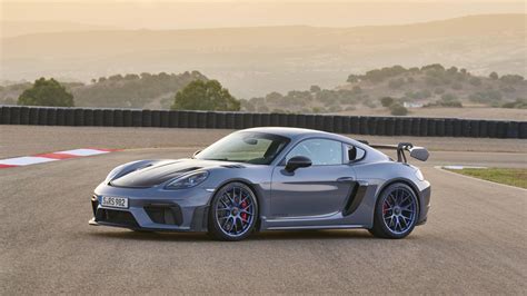 The Porsche 718 Cayman GT4 RS - Porsche Newsroom USA