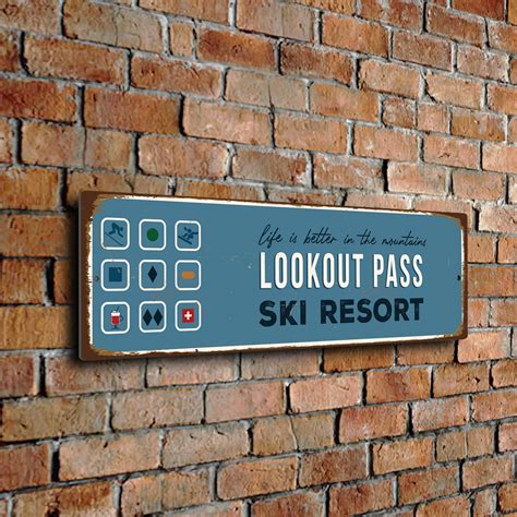 Lookout Pass Ski Resort Gifts - Classic Metal Signs