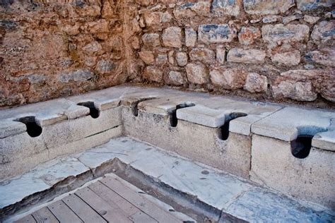 Through the Years: A Gallery of the World's Toilets | Pompeii and ...