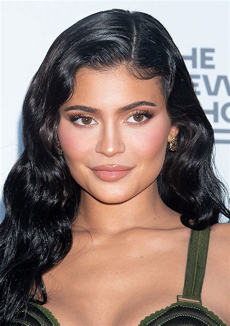 Kylie Jenner On Her Lips: She Felt ‘Unkissable’ Before Fillers ...