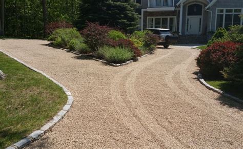 29 Modern Driveway Ideas to Improve The Appeal of Your House | Circle ...