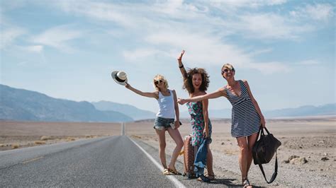 How To Plan A Spontaneous Road Trip With Your Girls This Summer