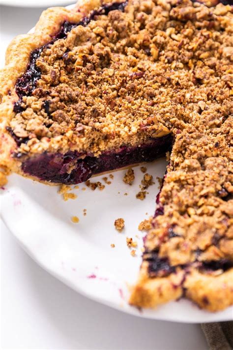 Blueberry Pie with Streusel Topping - Wyse Guide