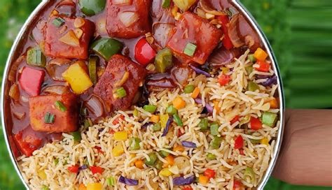 Recipe- Try These Chilli Paneer With Fried Rice or Noodles - lifeberrys.com