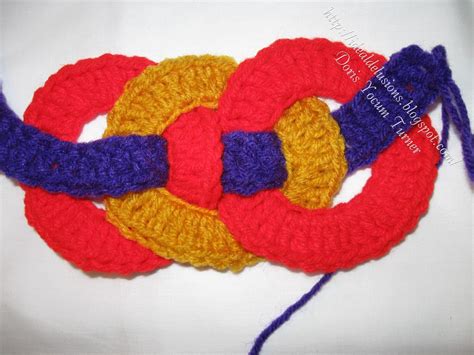 Retro Ring Trivet Crochet Pattern