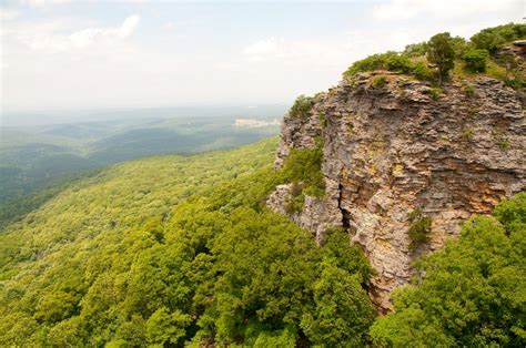 A Guide to Mount Magazine State Park | RVshare.com