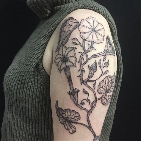 Moonflower plant. Thank you Jamie! | Tattoos for guys, Tattoo designs ...