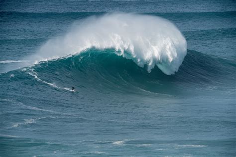 Riding the Giant: Big-Wave Surfing in Nazaré