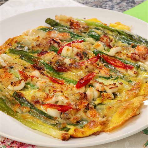 Seafood green onion pancake (Haemul-pajeon: 해물파전) recipe - Maangchi.com