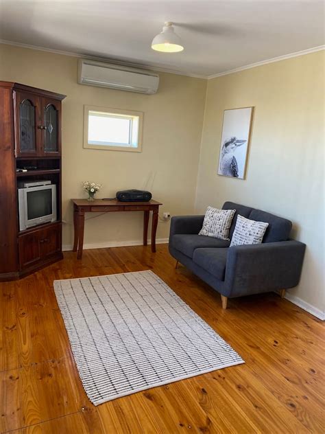 2 Bedroom Maisonette Whyalla - Houses for Rent in Whyalla Stuart, South ...