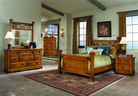 5 Pc William Bedroom Pine Wood Cal King Bedroom Set | Pine bedroom ...