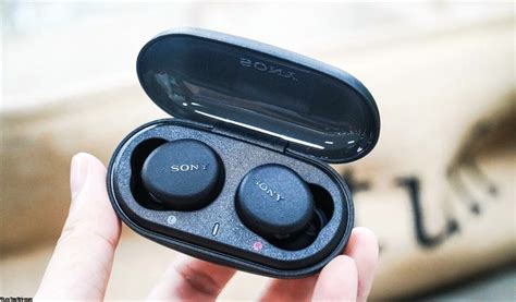 Sony WF-XB700 Review: Good Sound for People Who like Vibrant Music