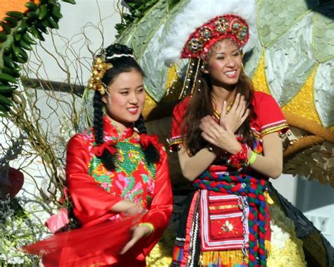 Traditional Costumes of China