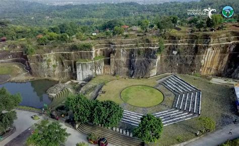 Melihat Indahnya Wisata Tebing Breksi Jogja - Bakpia Mutiara Jogja