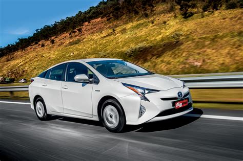 Guia de usados: Toyota Prius, um híbrido que não tem cara de carro ...