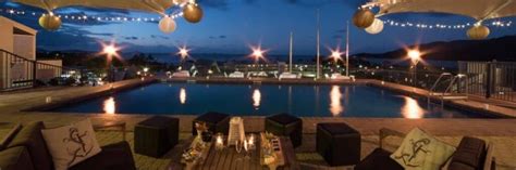 Airlie Beach Nightlife | Clubs & Bars | Red Cat Adventures