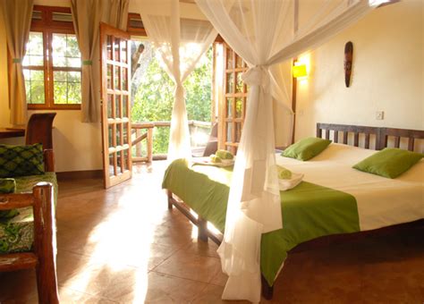 Natural Habitat Adventures | Accommodations | Karibu Guest House