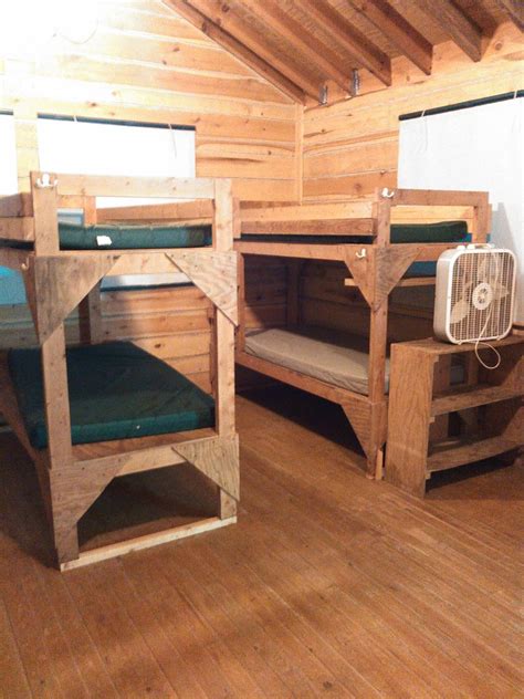 What do the cabins look like at summer camp?