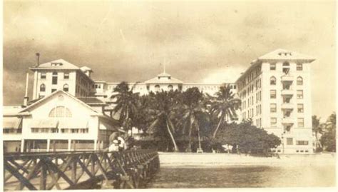 Moana Hotel | Images of Old Hawaiʻi