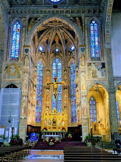 Architecture - Inside of the Basilica di Santa Croce in Florence ...