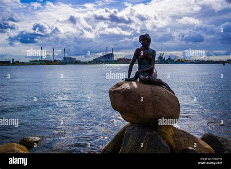 Copenhagen mermaid statue at the docks Stock Photo - Alamy